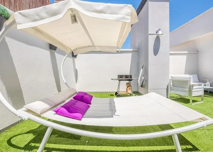 Atico Terraza Privada Piscina Centro Ac Nuevo 1hab * Málaga
