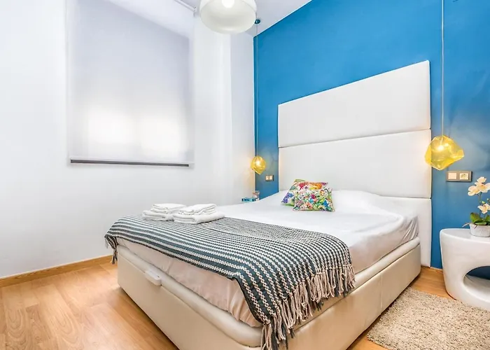 Atico Terraza Privada Piscina Centro Ac Nuevo 1hab Apartamento Málaga