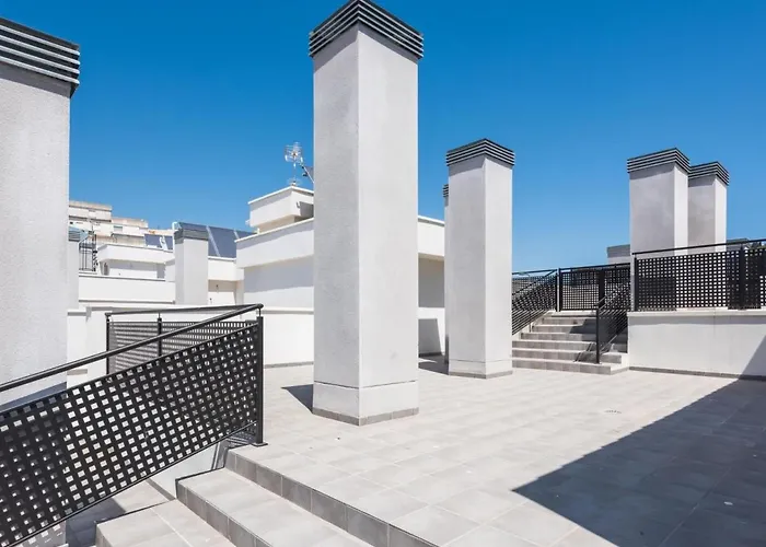 Atico Terraza Privada Piscina Centro Ac Nuevo 1hab Apartamento
