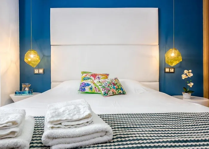 Apartamento Atico Terraza Privada Piscina Centro Ac Nuevo 1hab *